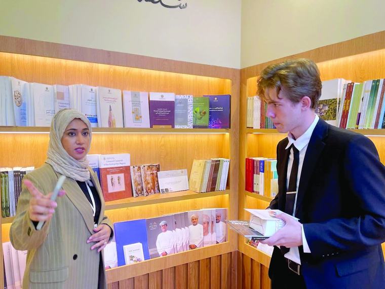 سلطنة عُمان تشارك بجناح رسمي في معرض موسكو الدولي للكتاب
