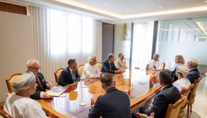 Sayyid Badr meets several Honorary Consuls of Oman